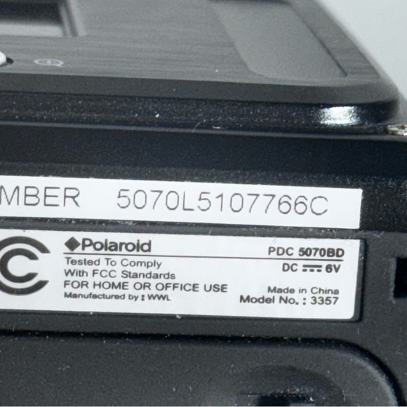 Vintage Polaroid PDC 5070BD Digital Camera 5.1 MP & Case - Picture 10 of 15